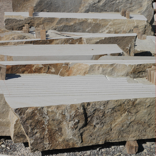 Naturstein im Steinwerk Grandi